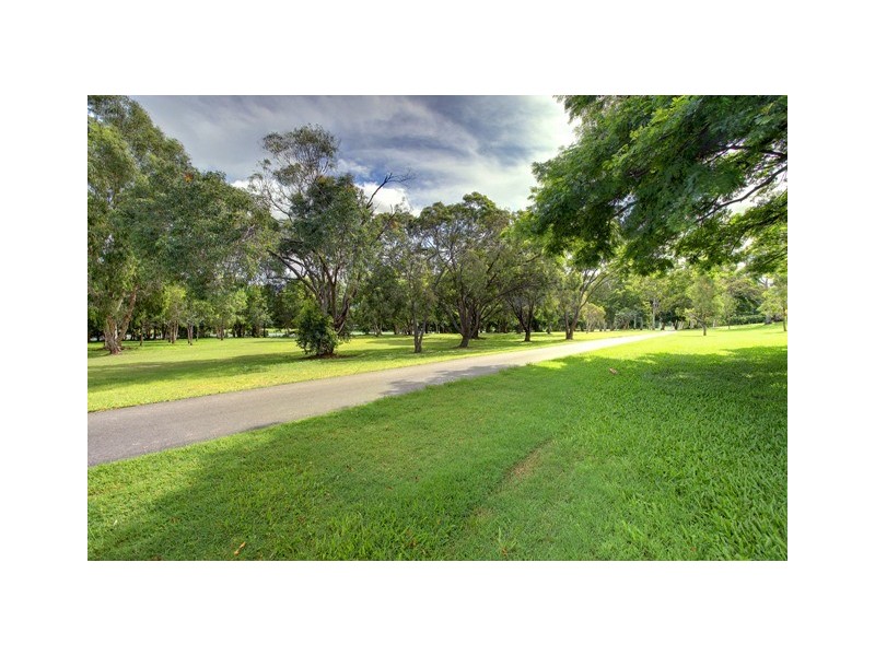 21 Meadowbrook Drive, Aitkenvale QLD 4814