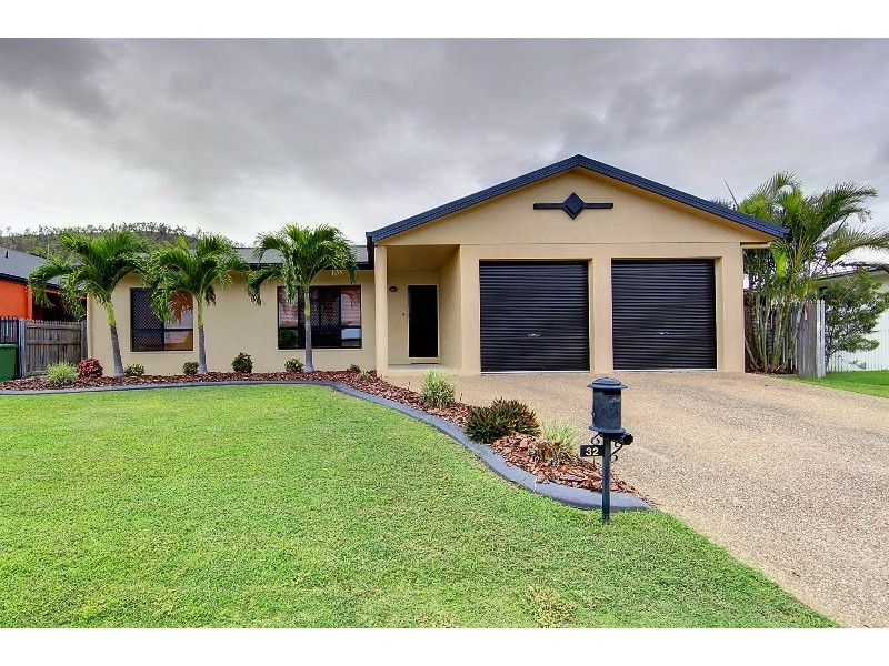 32 Monaro Circuit, Mount Louisa QLD 4814