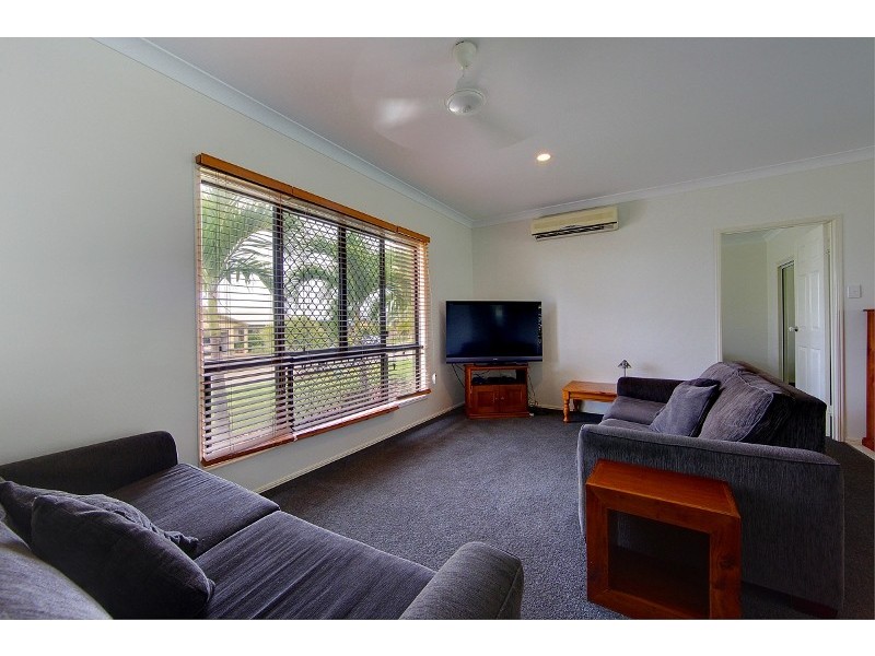 32 Monaro Circuit, Mount Louisa QLD 4814