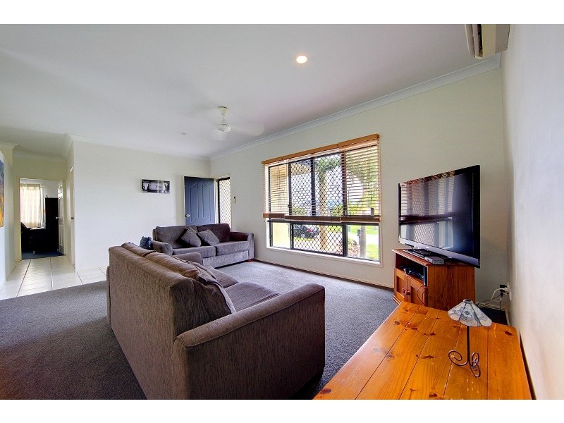 32 Monaro Circuit, Mount Louisa QLD 4814