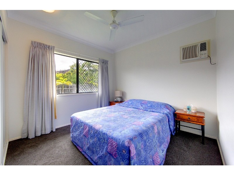 32 Monaro Circuit, Mount Louisa QLD 4814