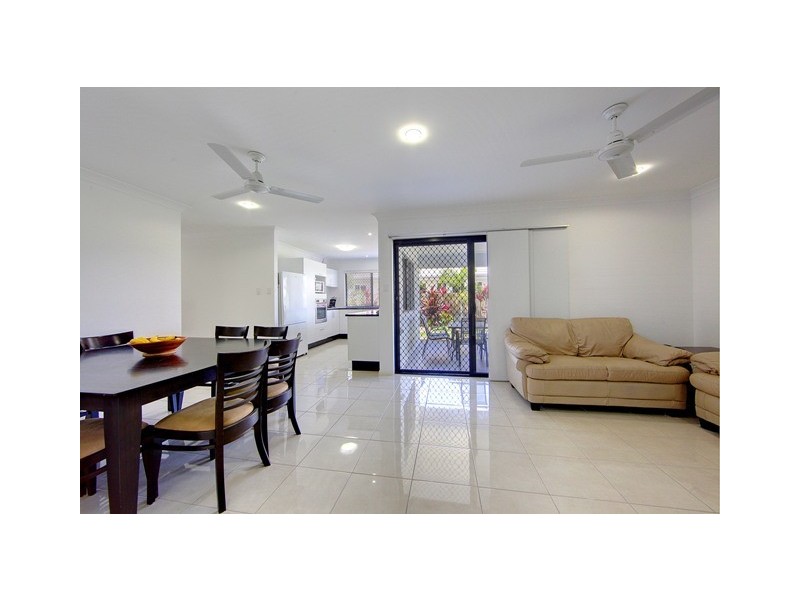 21 Ningaloo Crescent, Burdell QLD 4818