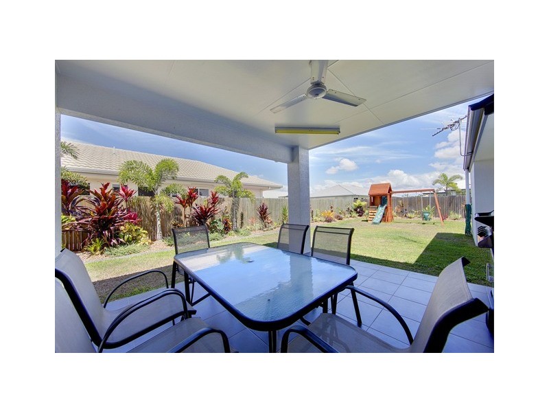 21 Ningaloo Crescent, Burdell QLD 4818