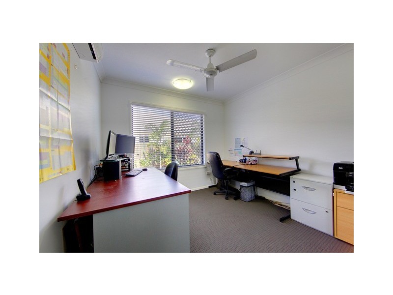 21 Ningaloo Crescent, Burdell QLD 4818