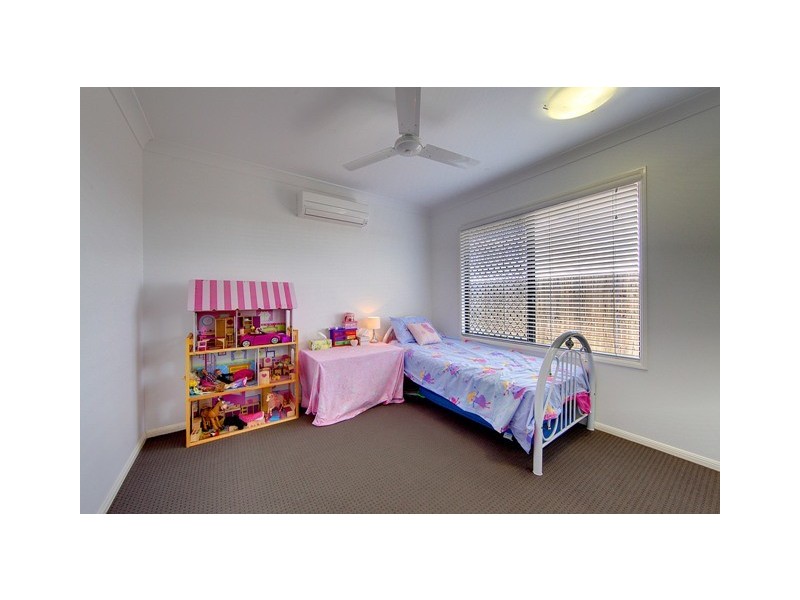 21 Ningaloo Crescent, Burdell QLD 4818