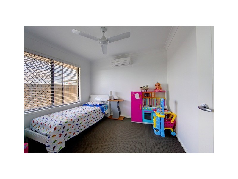 21 Ningaloo Crescent, Burdell QLD 4818