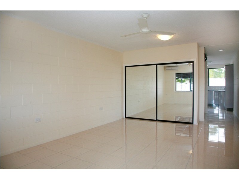 1/10 Boyes Court, Heatley QLD 4814