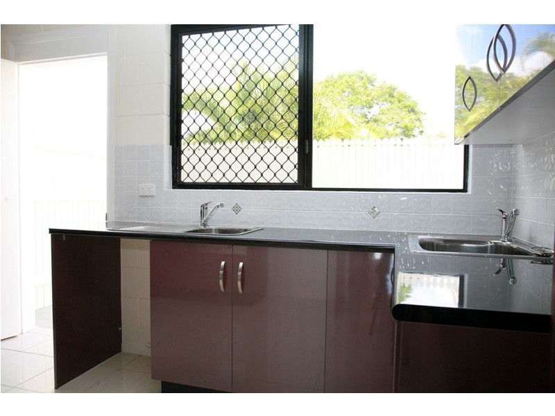 1/10 Boyes Court, Heatley QLD 4814