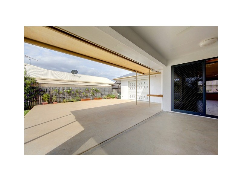 7 St Albans Road, Mount Louisa QLD 4814