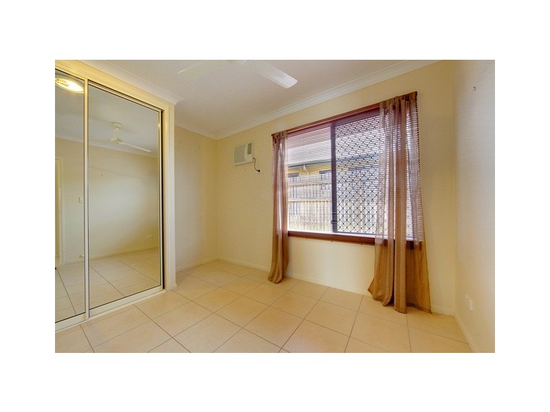 7 St Albans Road, Mount Louisa QLD 4814