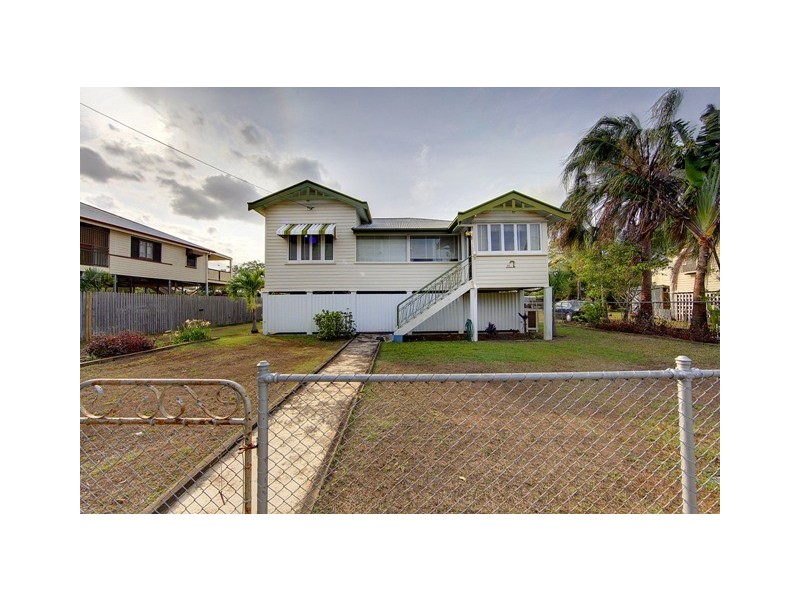 38 Carmody Street, Hermit Park QLD 4812