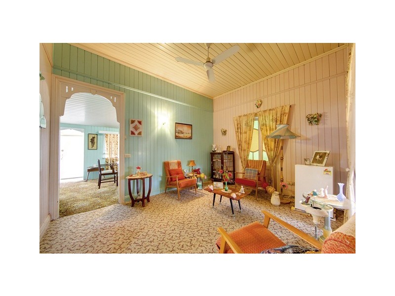 38 Carmody Street, Hermit Park QLD 4812