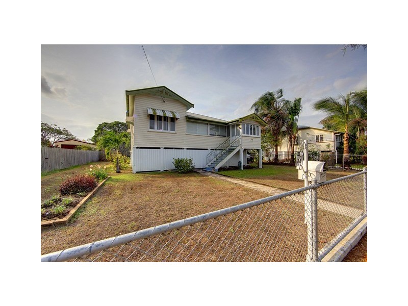 38 Carmody Street, Hermit Park QLD 4812