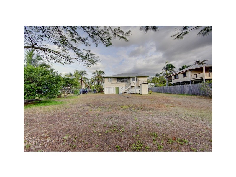 38 Carmody Street, Hermit Park QLD 4812
