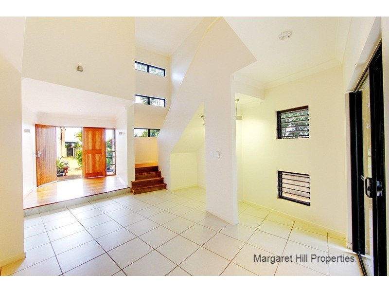 9 Springbrook Parade, Idalia QLD 4811