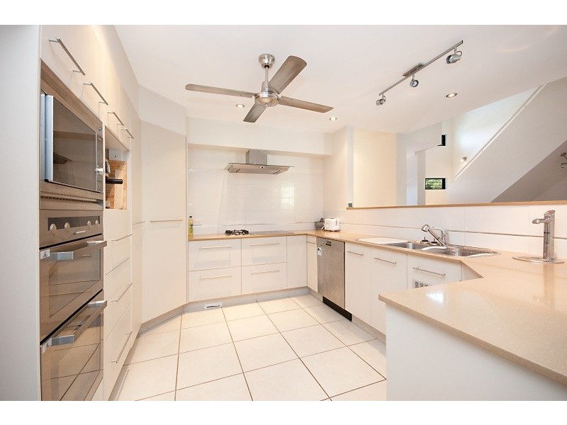 9 Springbrook Parade, Idalia QLD 4811