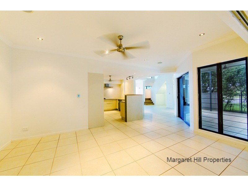 9 Springbrook Parade, Idalia QLD 4811