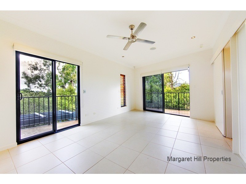 9 Springbrook Parade, Idalia QLD 4811