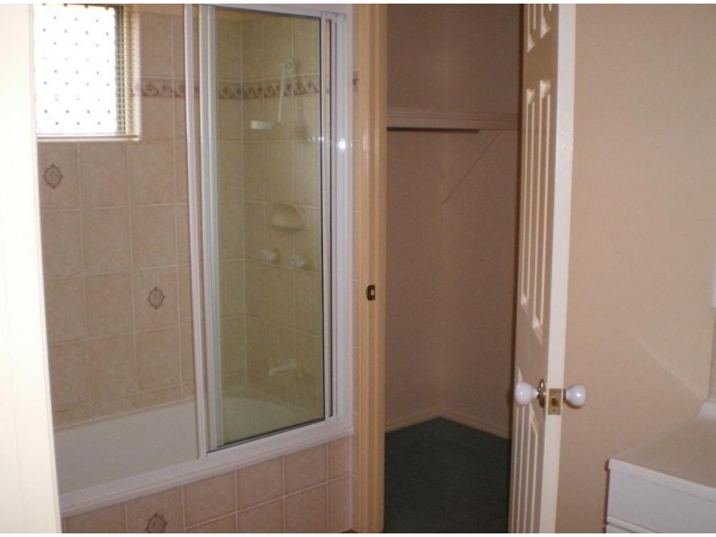 79 Florida Place, Kirwan QLD 4817