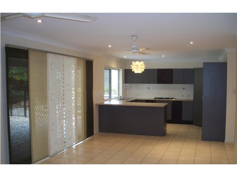 10 Perisher Court, Mount Louisa QLD 4814