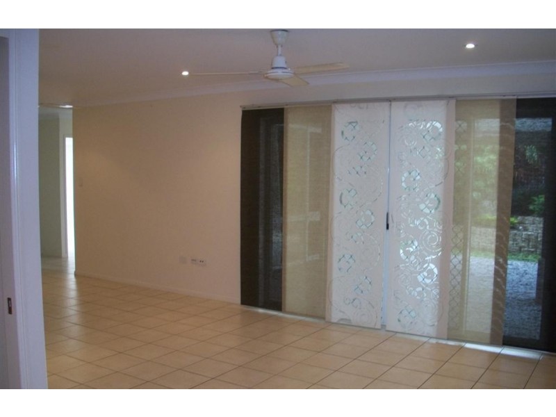 10 Perisher Court, Mount Louisa QLD 4814