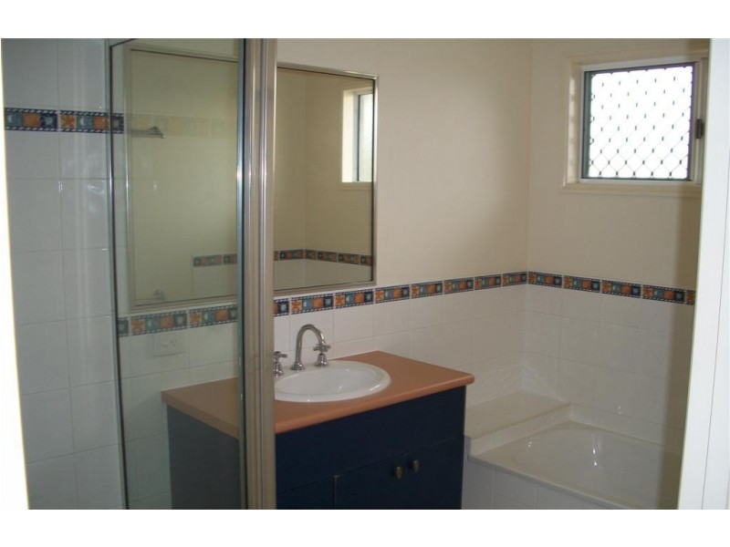 10 Perisher Court, Mount Louisa QLD 4814