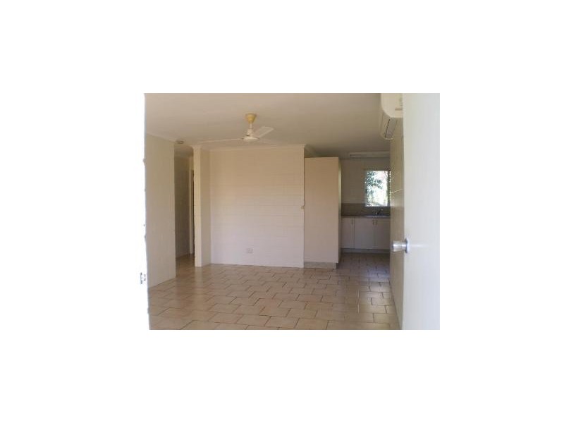 2/6 Viles Street, Rosslea QLD 4812