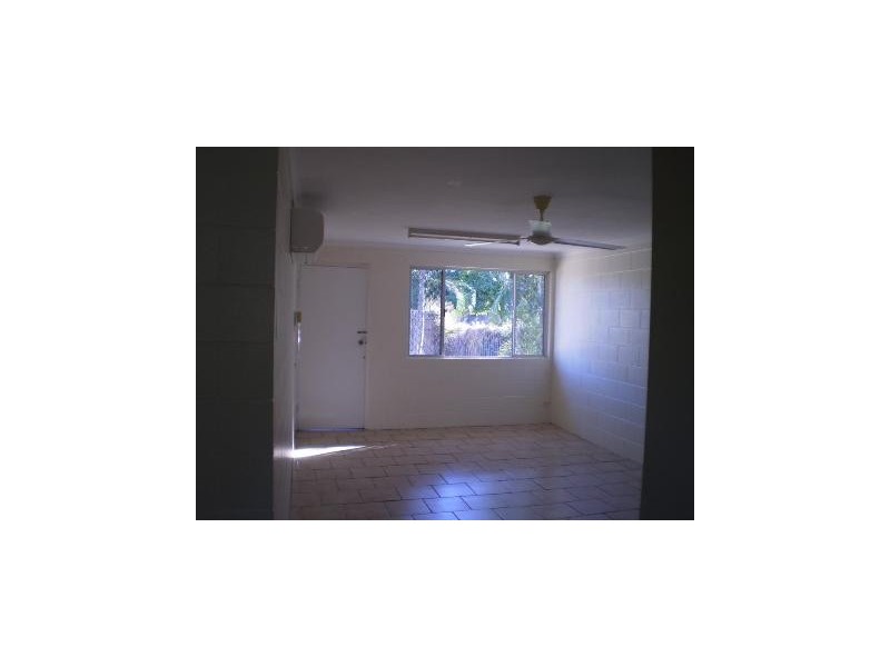 2/6 Viles Street, Rosslea QLD 4812