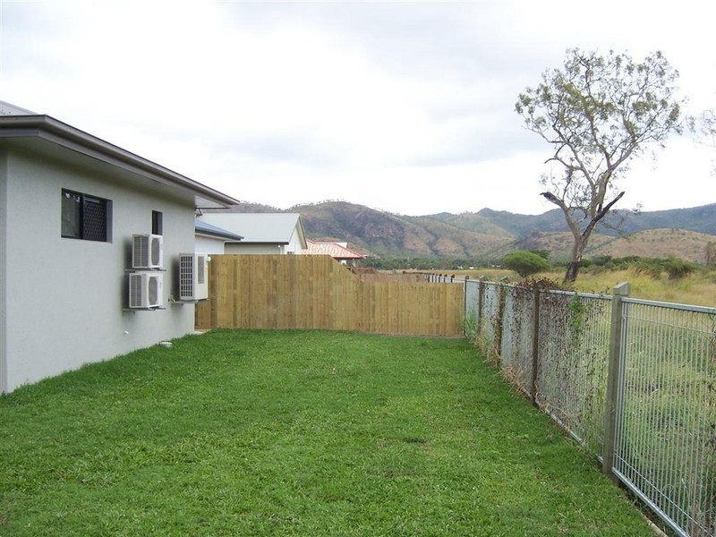 71 Springbrook Parade, Idalia QLD 4811