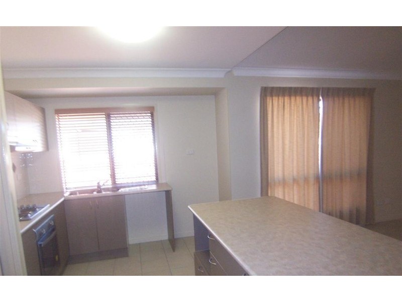 8 Farnham Court, Kirwan QLD 4817
