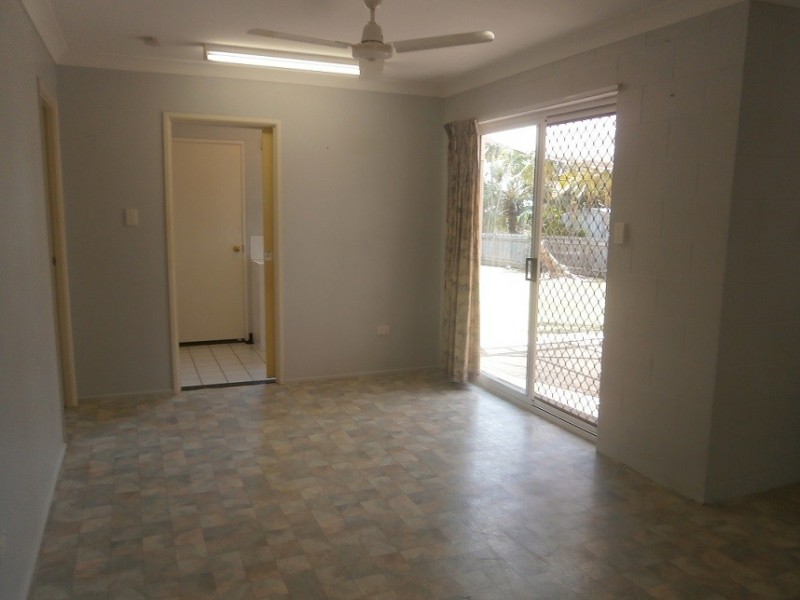 46 Rundle Street, Mount Louisa QLD 4814