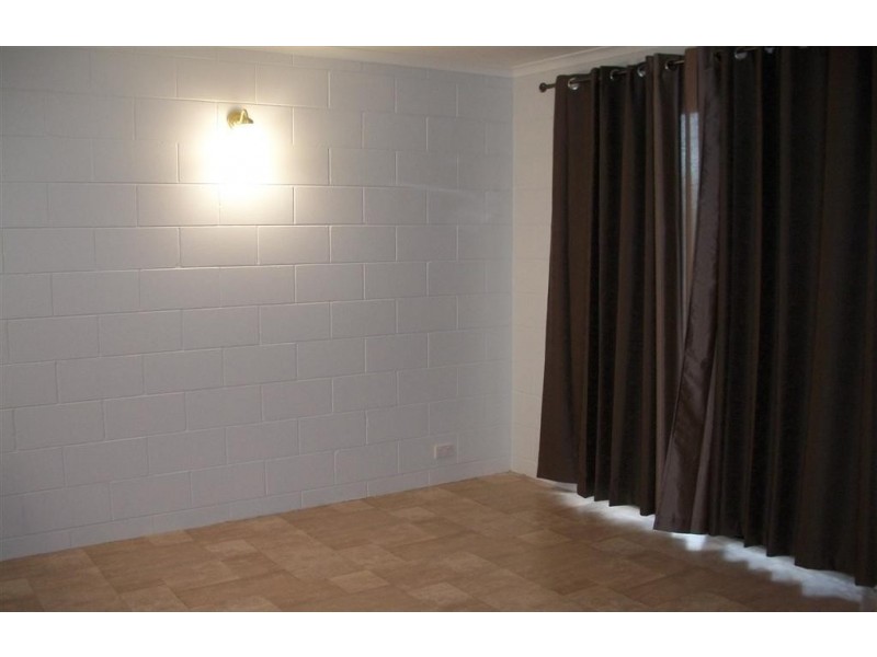 1/146 Queens Road, Hermit Park QLD 4812