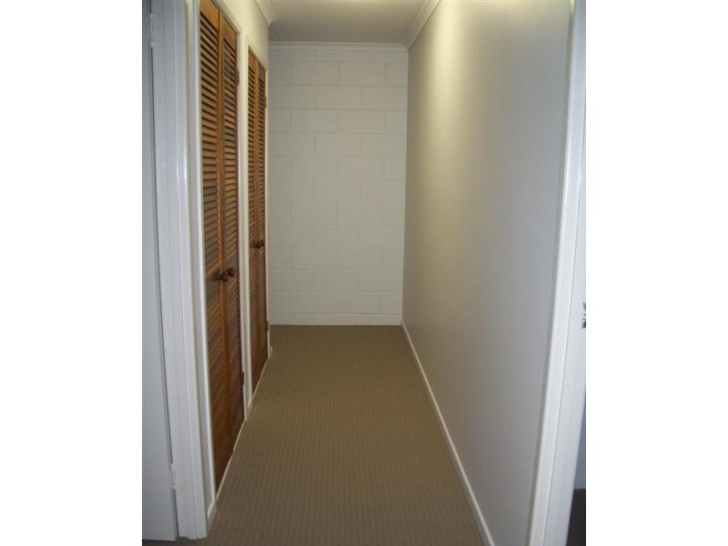 1/146 Queens Road, Hermit Park QLD 4812