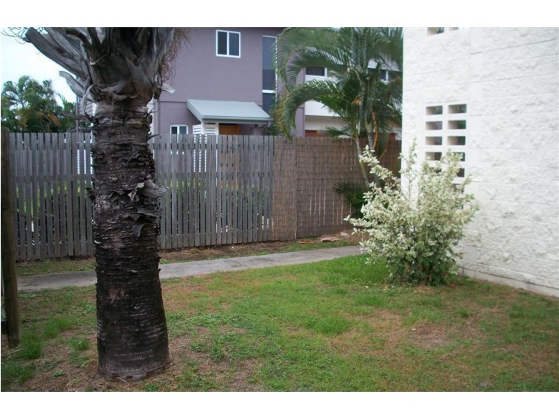 1/146 Queens Road, Hermit Park QLD 4812