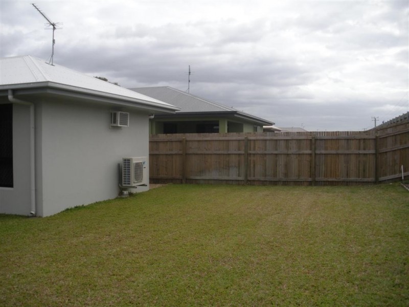 58 Kroymans Drive, Mount Louisa QLD 4814