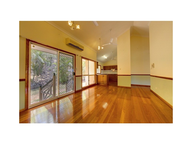 2 Sandalwood Court, Mount Louisa QLD 4814