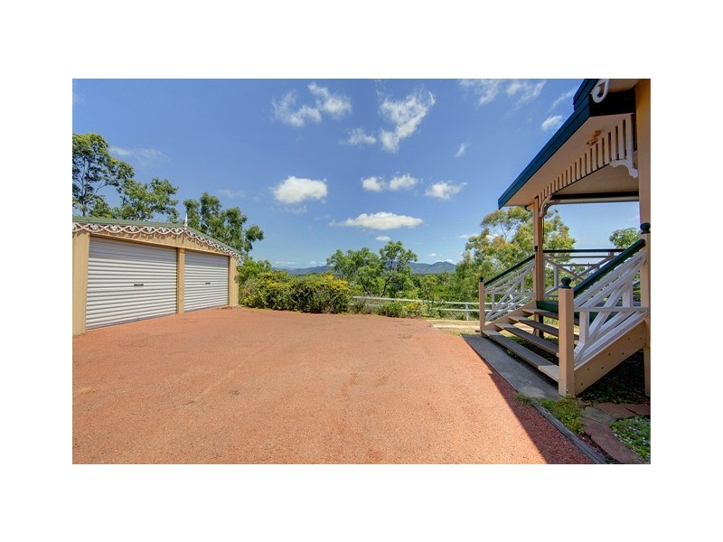 2 Sandalwood Court, Mount Louisa QLD 4814