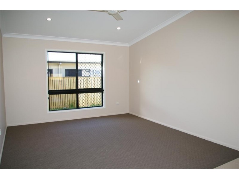 63 Anchorage Circuit, Bushland Beach QLD 4818