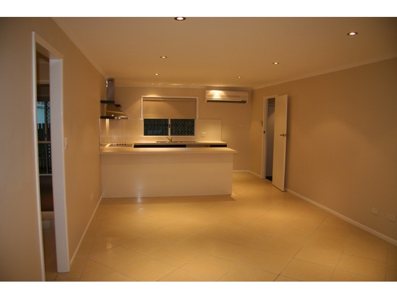 3/27 Harold Street, West End QLD 4810