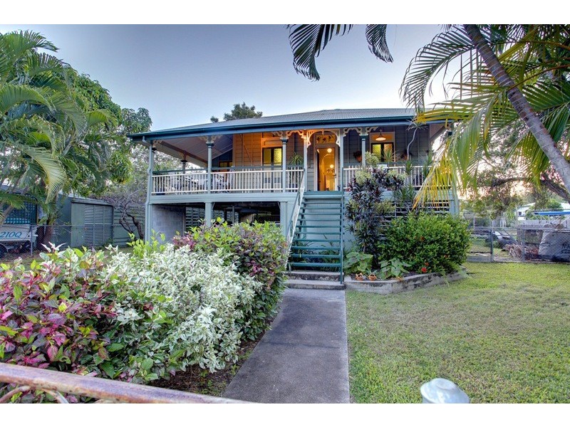 50 Eleventh Avenue, Railway Estate QLD 4810