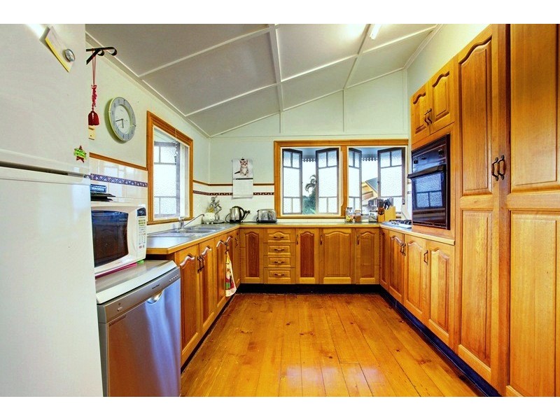 50 Eleventh Avenue, Railway Estate QLD 4810