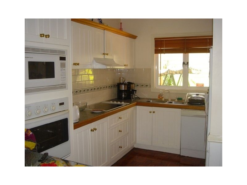 2/15 Cleveland Terrace, North Ward QLD 4810