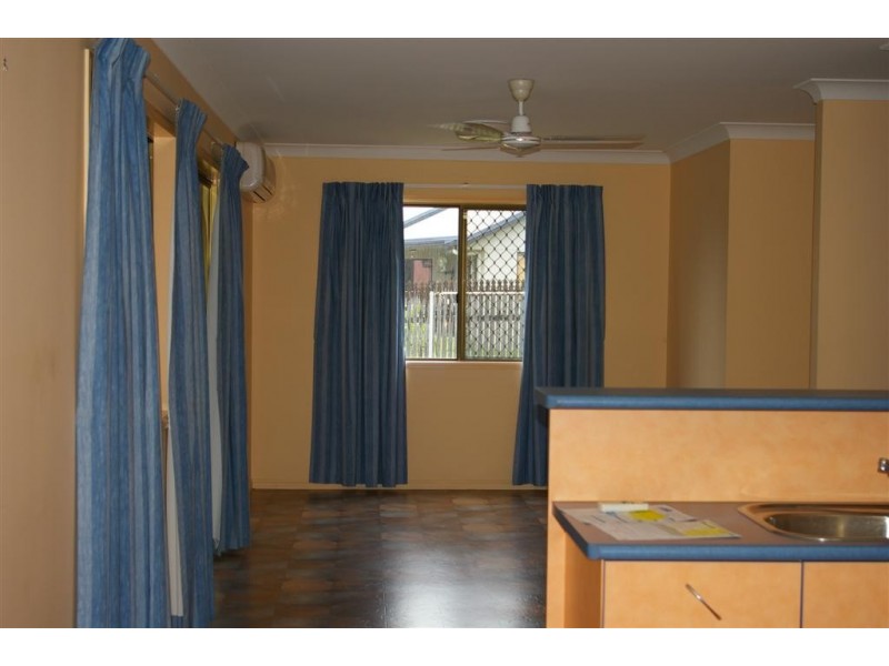 42 Estuary Parade, Douglas QLD 4814