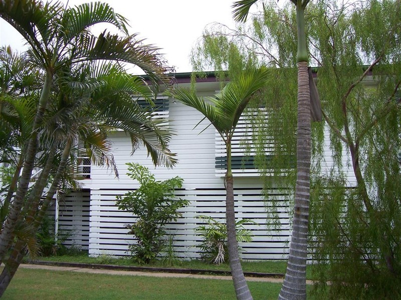 233 Palmerston St, Vincent QLD 4814