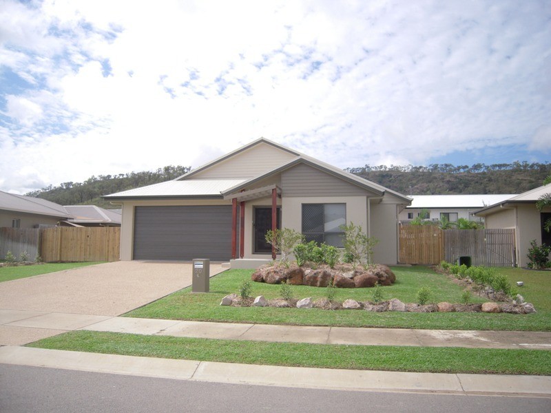 20 Chapple Street, Mount Louisa QLD 4814