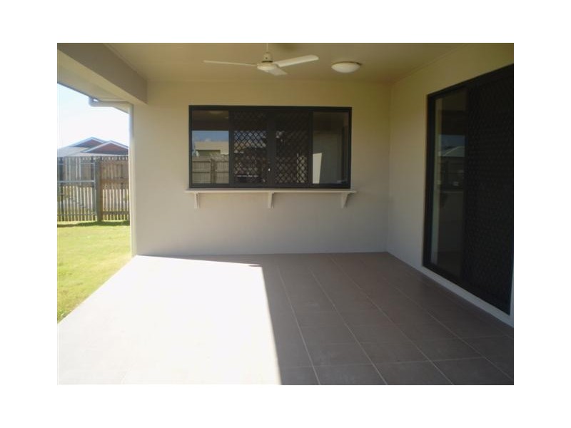 35 Ellsworth Drive, Mount Louisa QLD 4814