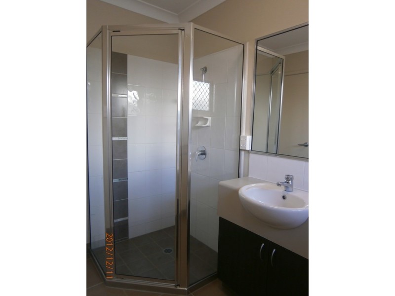 35 Ellsworth Drive, Mount Louisa QLD 4814