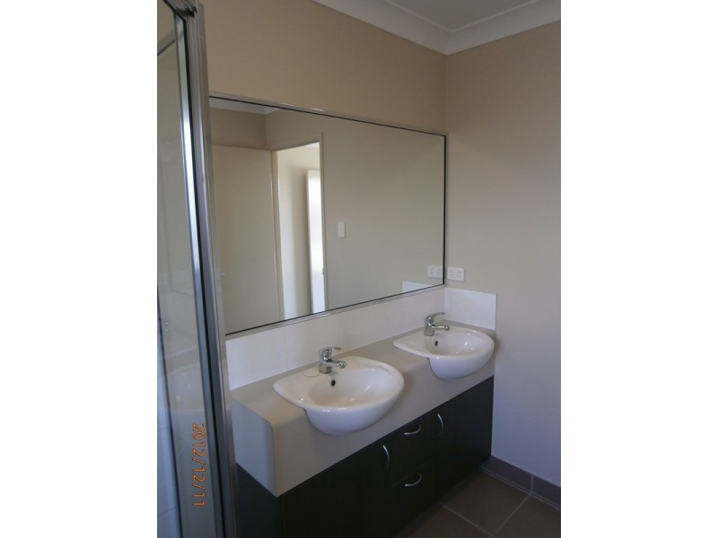 35 Ellsworth Drive, Mount Louisa QLD 4814