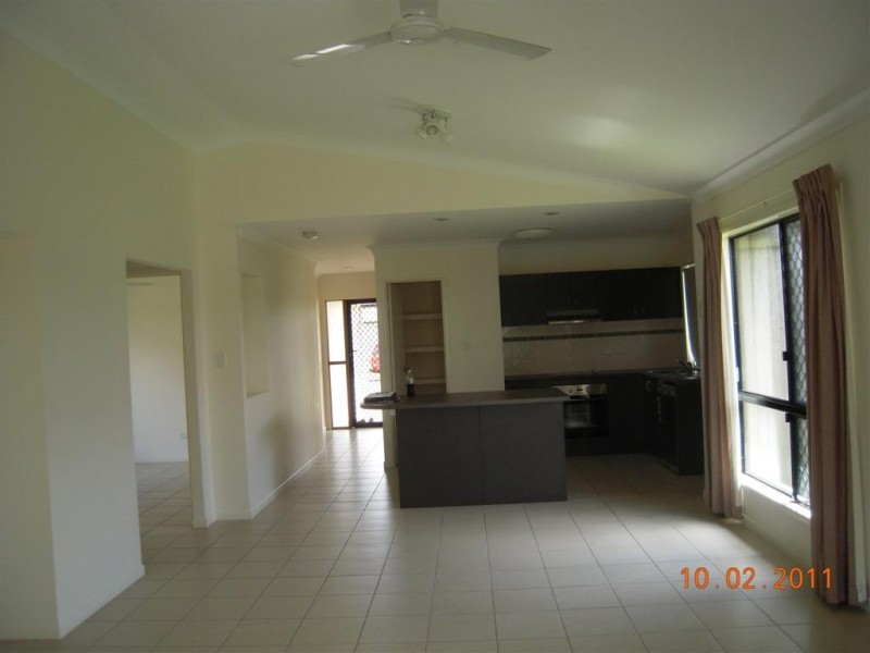 4 Panama Court, Burdell QLD 4818