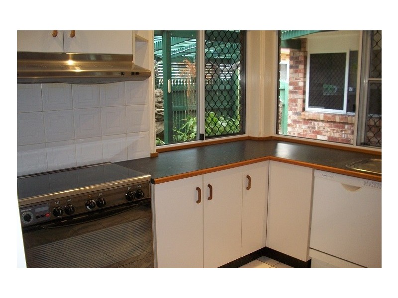 25 Evergreen Drive, Kirwan QLD 4817